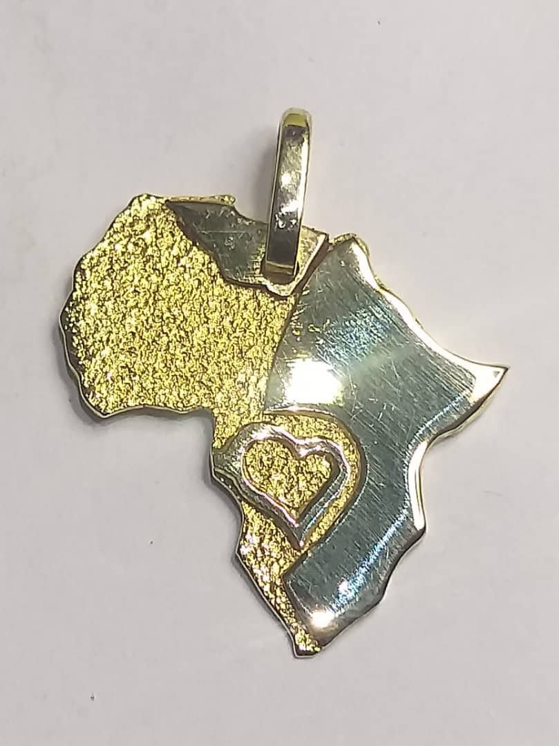 Pendentif Afrique et cœur